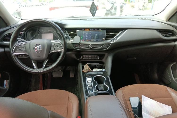 Used Buick Regal 2022 552T Smart Edition Center Console