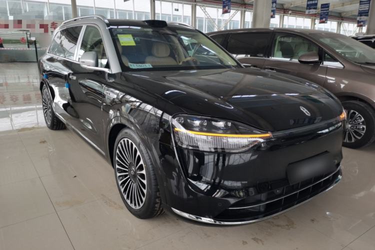 Used Hima AITO M9 2025 Extended-Range Max Version 52 kWh 5-Seater Edition Front Right 45 Deg