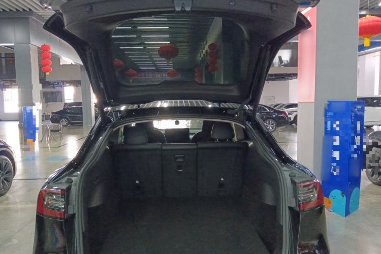Used Tesla Model Y 2023 Rear-Wheel-Drive Version Trunk