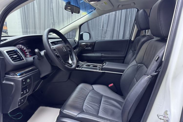 Used Honda Odyssey 2018 2.4L Smart Edition Interior 4