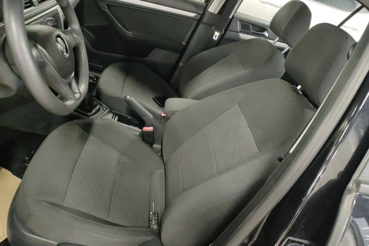 Used Volkswagen Lavida 2015 1.6L Manual Fashion Edition