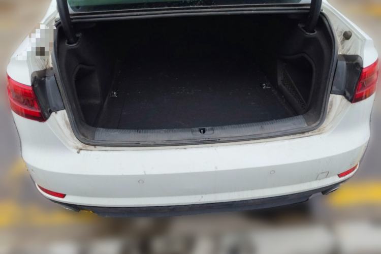 Used Audi A4L 2017 Plus 40 TFSI Ambition Model Trunk