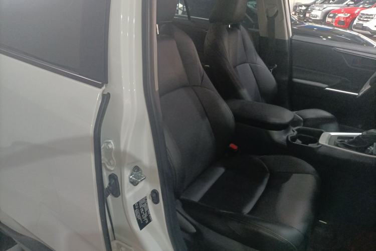 Used Toyota Wildlander 2024 2.0L CVT Two-Wheel Drive Leading Edition Right Front Seat