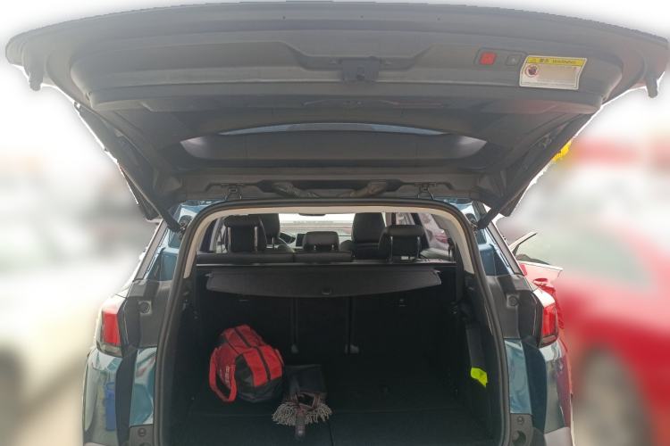 Used Peugeot 5008 2017 380THP 7-Seater Luxury Edition