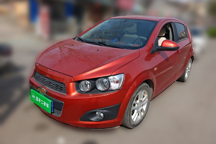Used Chevrolet Aveo Sonic 2011 Sedan 1.4L Manual Transmission SE