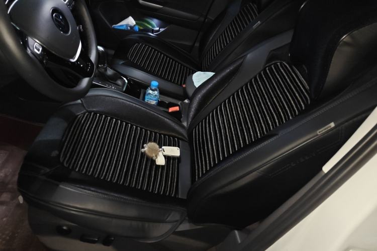 Used Volkswagen T-ROC 2022 280TSI DSG Two-Wheel Drive Comfort PLUS
