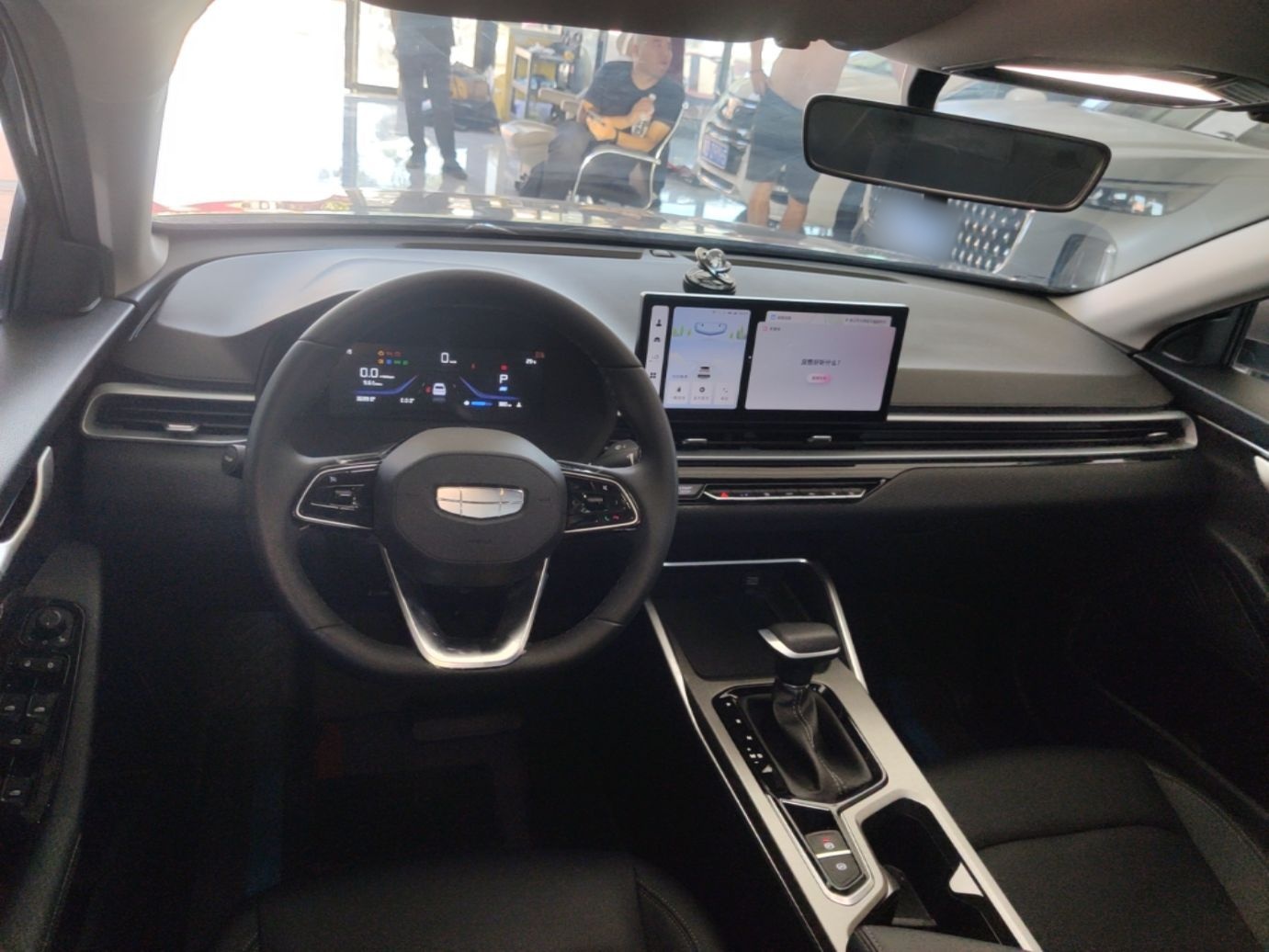Geely Auto Emgrand 2026 Model 4th Generation 4 Millionth Anniversary Edition 1.5L CVT Overdrive Edition — снимка 14