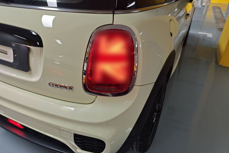 Used MINI MINI 2018 1.5T COOPER Racing Driver