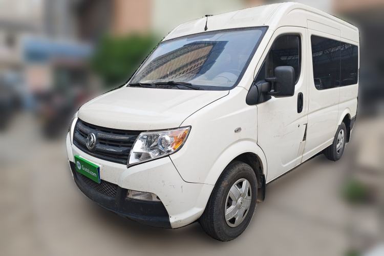 Used Dongfeng Yufeng 2014 2.5T YuliBao Logistics Vehicle Standard Features Include Short Wheelbase with Mid-Roof ZD25
