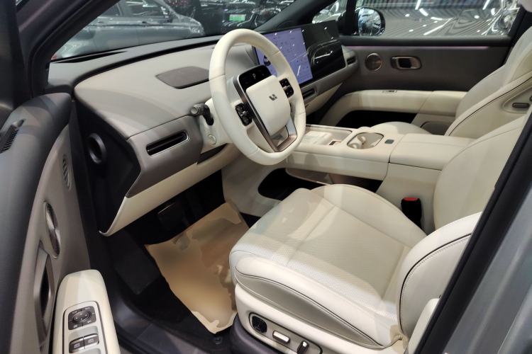 Used Li Auto i6 2025 Model Four-Wheel-Drive Standard Type Left Front Seat