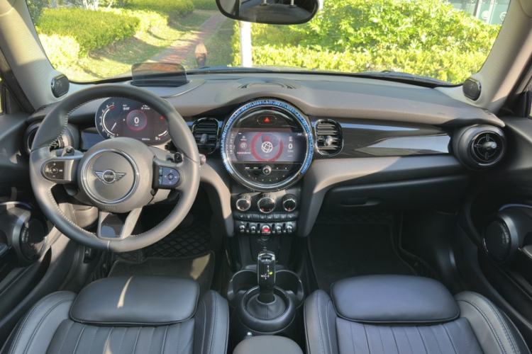 Used MINI 2023 2.0T COOPER S Artist