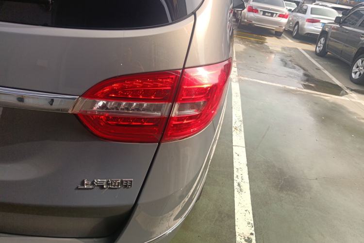 Used Buick GL8 2018 28T Luxury Model China VI Standard
