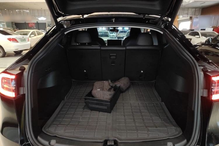 Used Tesla Model Y 2022 Rear-Wheel-Drive Version
