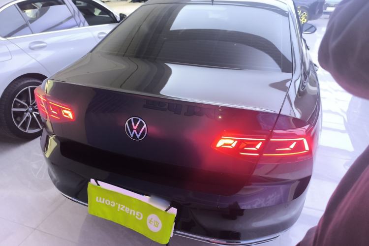 Used Volkswagen Magotan 2023 2 Million Units Commemorative Edition 330TSI DSG Luxury Version