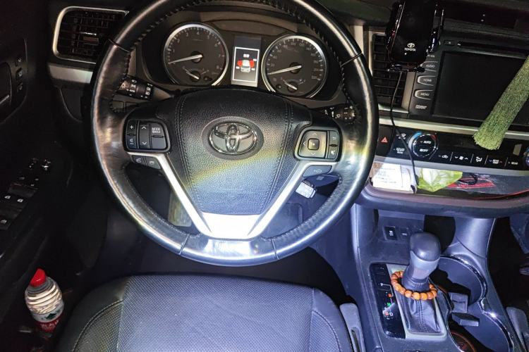 Used Toyota Highlander 2015 2.0T Four-Wheel Drive Ultimate Edition 7-Seater