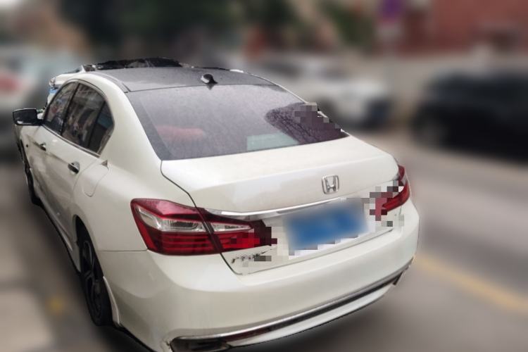 Used Honda Accord 2016 2.0L Comfort Edition Rear Left 45 Deg