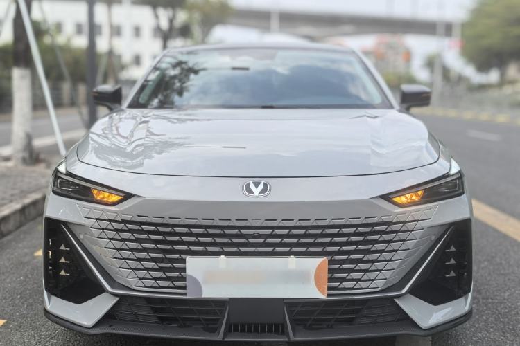 Used CHANGAN UNI-V iDD 2023 ZhiDian iDD 1.5T 113km ZhiKu Model Exterior 2