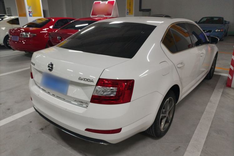 Used Skoda Octavia 2016 1.6L Manual Smart Drive Version