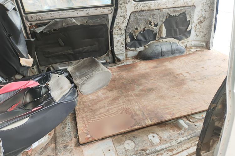 Used Wuling Rongguang 2014 1.2L S Base Model Left Rear Seat