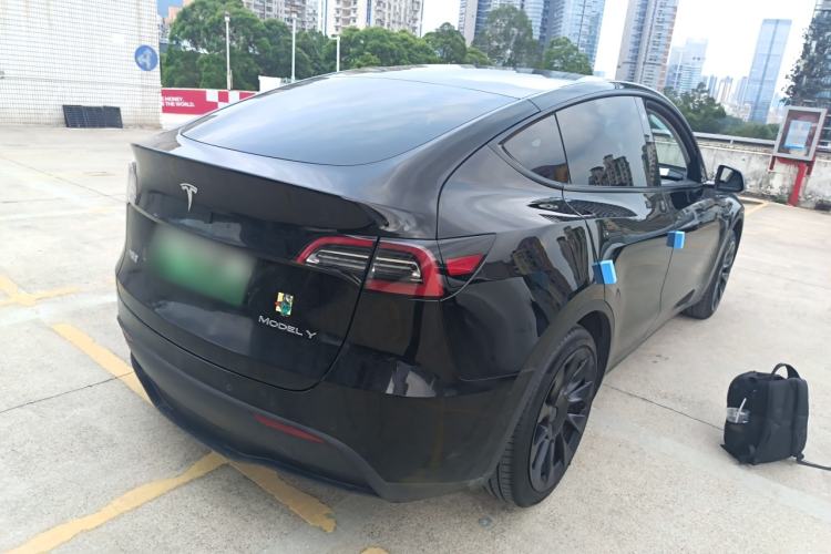 Used Tesla Model Y 2023 Rear-Wheel-Drive Version Rear Right 45 Deg