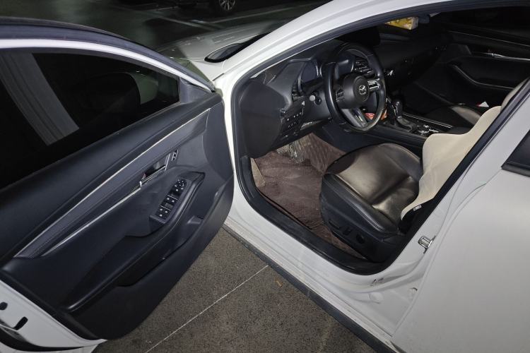 Used Mazda Mazda 3 Axela 2021 2.0L Automatic Zhiyao Edition