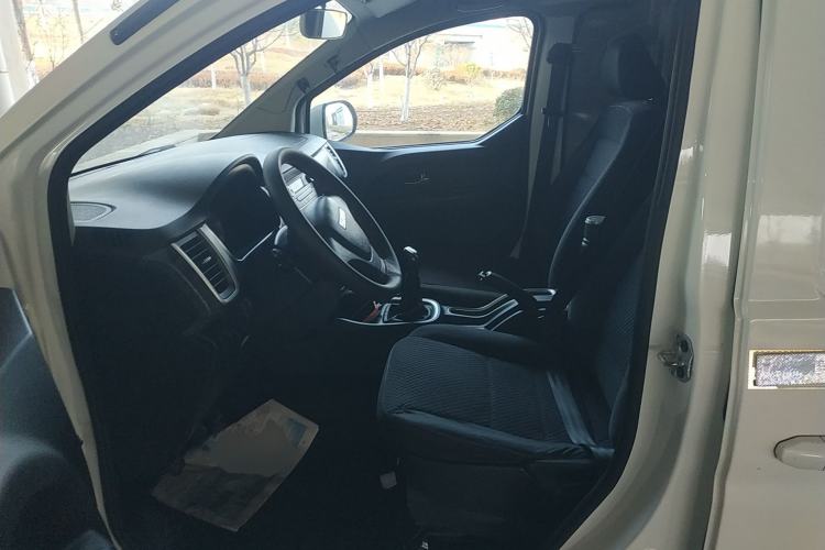 Used Jinbei Gold Hiace M Classic 2022 1.6L Engineering Lion Van 2 Seats