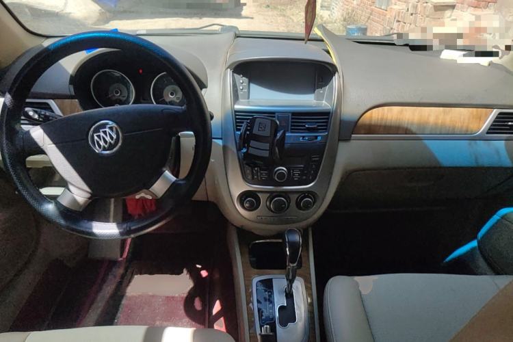 Used Buick Excelle 2013 1.5L Automatic Classic Model
