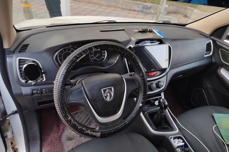 Used Baojun 560 2016 1.5T Manual Comfort Edition
