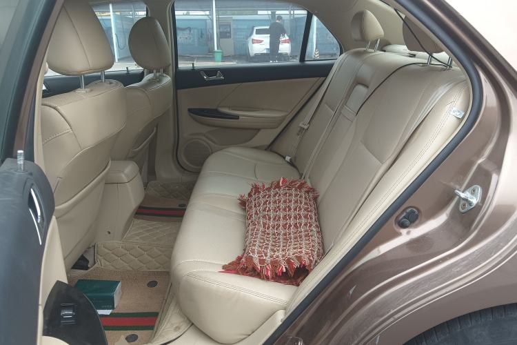 Used BYD G6 2013 1.5TI Manual Luxury Model