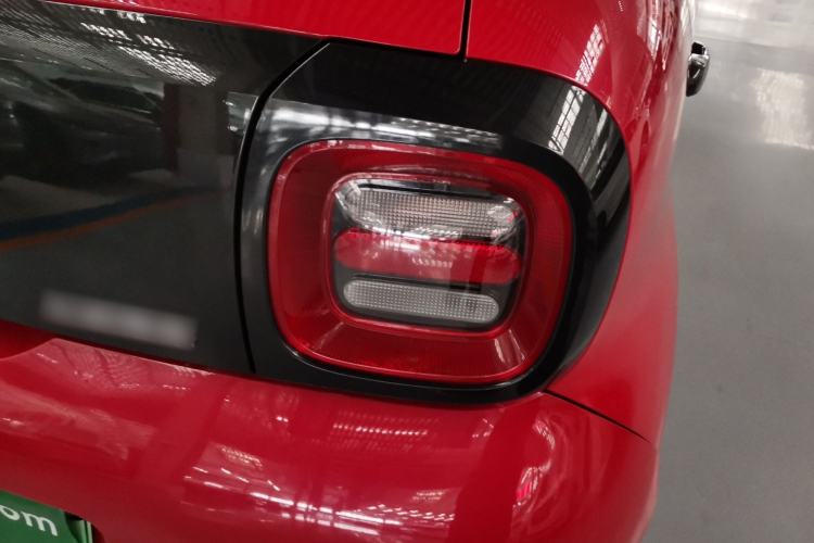 Used ORA Black Cat 2021 301 km Basic Version
