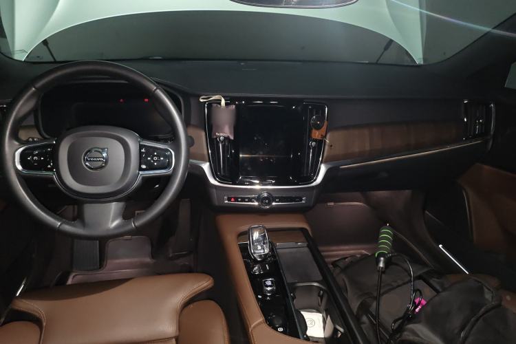 Used Volvo S90 2022 B5 Zhiyuan Luxury Edition