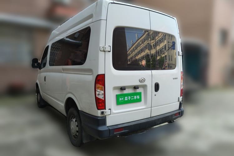 Used SAIC MAXUS Xintu V80 2019 2.5T Classic Edition 6-Speed Manual – Aoyuntong Modified Version Short Wheelbase Mid-Height Roof 5/6 Seats Rear Left 45 Deg