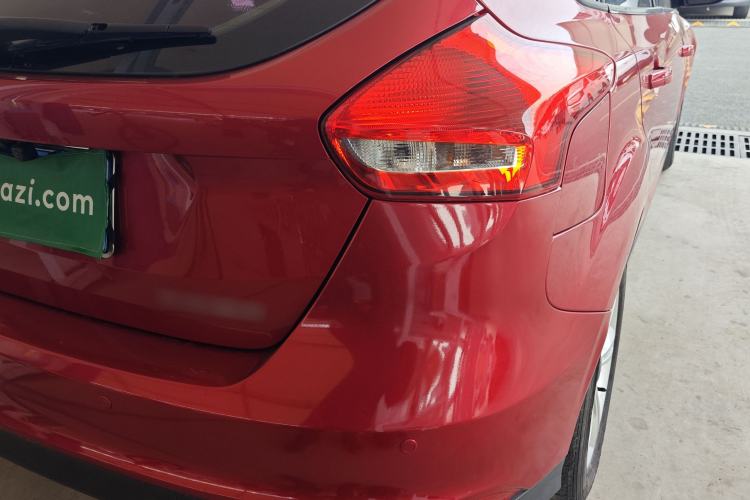 Used Ford Focus 2017 Hatchback 1.6L Automatic Comfort Plus SmartDrive Edition Right Rear Taillight