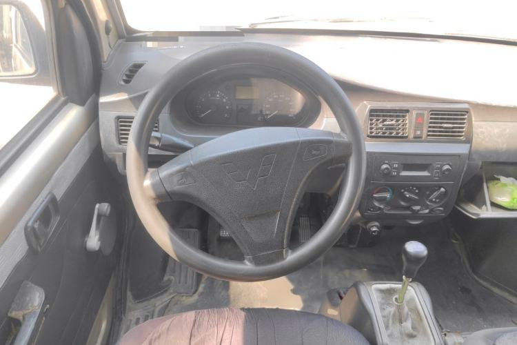 Used Wuling Rongguang 2012 1.5L Extended Basic Version Steering Wheel