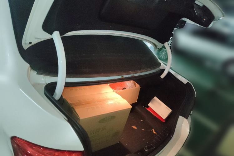 Used BMW 5 Series 2014 528Li Leading Model Trunk