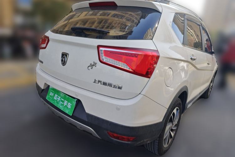 Used Baojun 560 2015 1.8L manual luxury version

