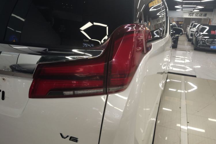 Used Toyota Alphard 2018 Revised Version 3.5L Luxury Edition