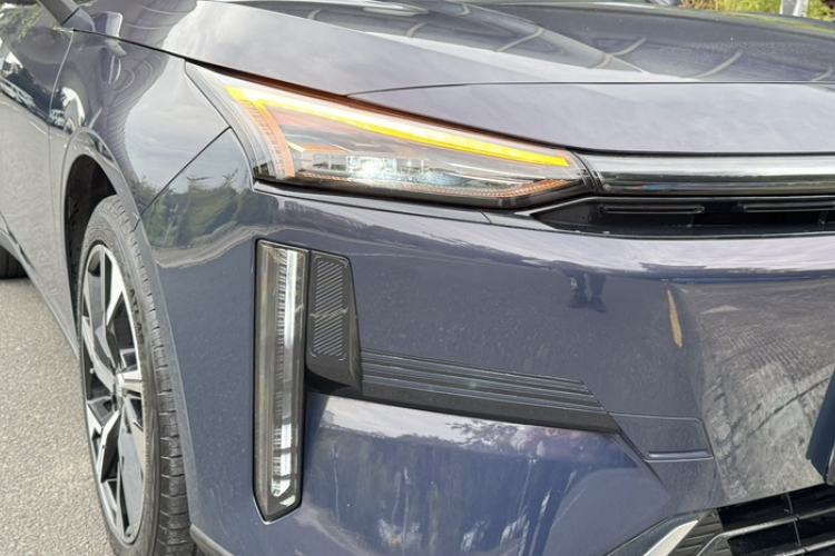 Used Geely Galaxy L6 2023 125km Starship
