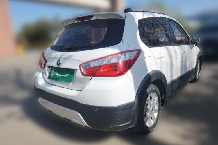 Used Venucia R50X 2013 1.6L Automatic Model
