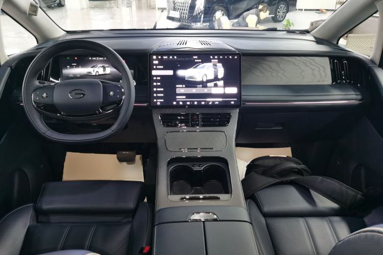 Used GAC Trumpchi Xiangwang M8 2025 Kunkun Series Ultra First-Class Cabin