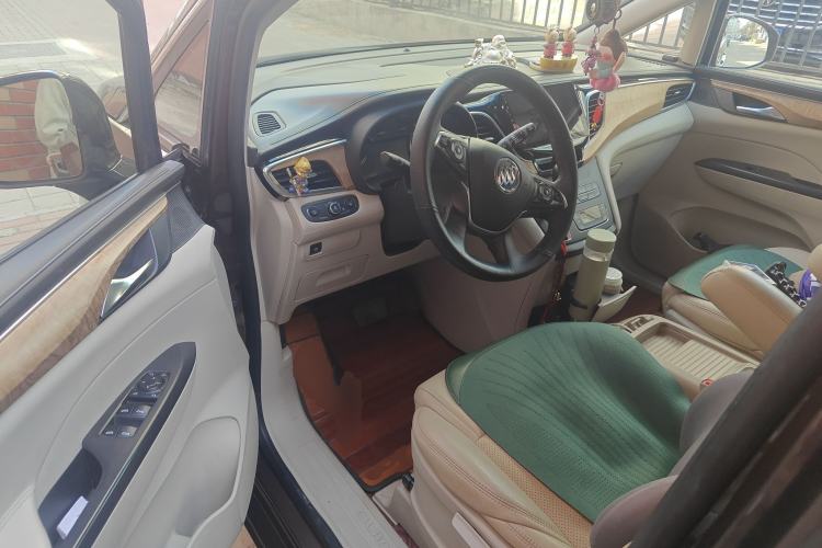 Used Buick GL8 2017 ES 28T Comfort Model China V Standard