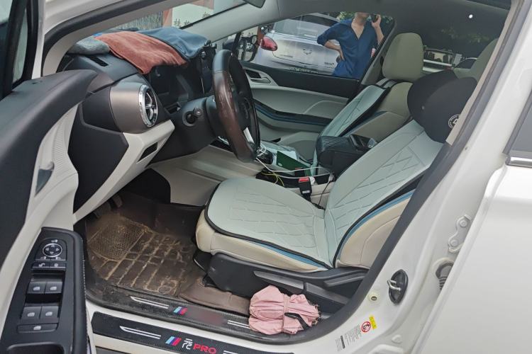 Used BYD Yuan Pro 2023 401 km Deluxe Version Driver Seat