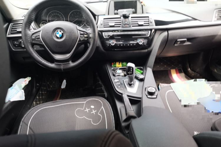 Used BMW 3 Series 2016 320Li Ambition Model Center Console