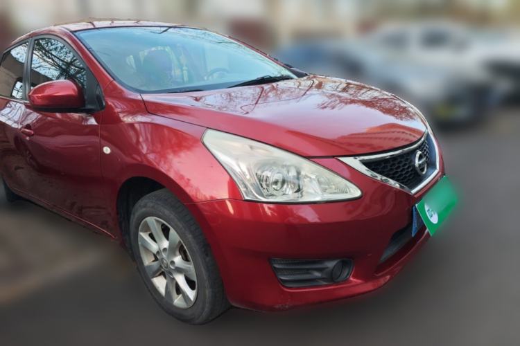Used Nissan Tiida 2011 1.6L Manual Smart Version Front Right 45 Deg