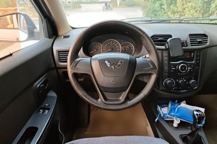 Used Wuling Hongguang 2016 1.5L Restyled S Comfort Version