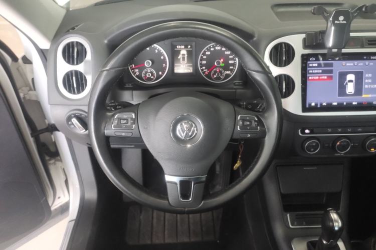 Used Volkswagen Tiguan 2016 280TSI Automatic Two-Wheel Drive Silk Road Comfort Edition Steering Wheel
