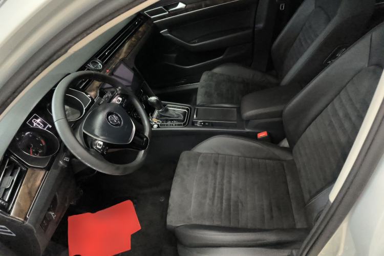 Used Volkswagen Magotan 2017 330TSI DSG Luxury Model