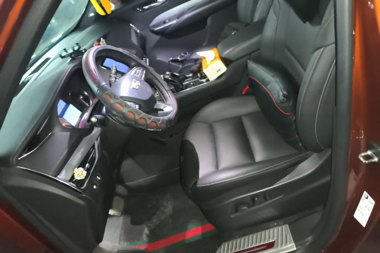 Used Cadillac XT4 2018 28T Two-Wheel Drive Leading Version
