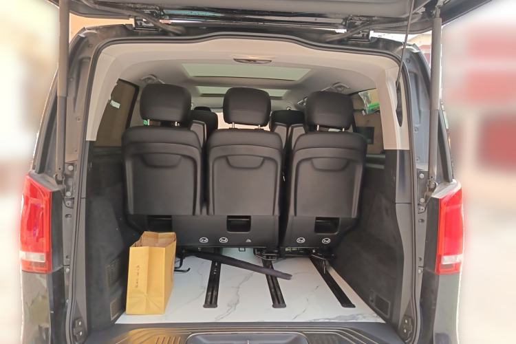 Used Mercedes-Benz V-Class 2022 V 260 Avantgarde Edition