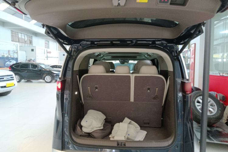 Used Denza D9 2022 DM-i 970 Four-Wheel Drive Prestige Model
